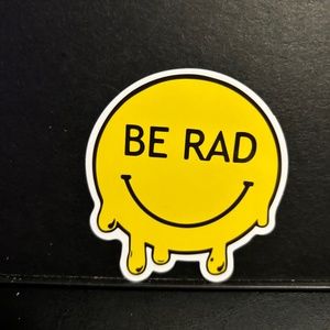 BE RAD MELTING SMILE STICKER